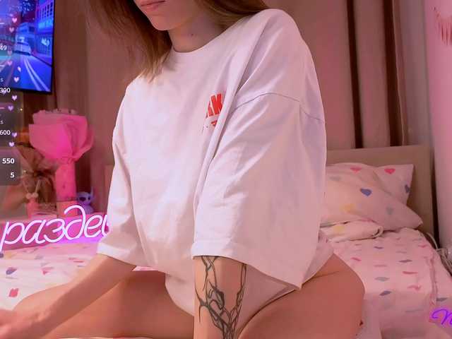 -naomisweet-'s BongaCams show and profile