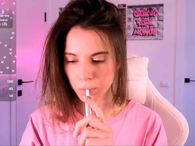 -naomisweet-'s BongaCams show and profile