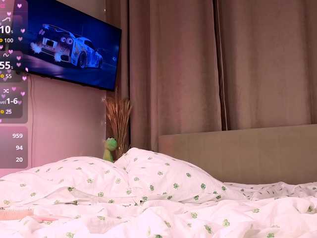 -naomisweet-'s BongaCams show and profile