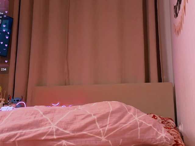 -naomisweet-'s BongaCams show and profile