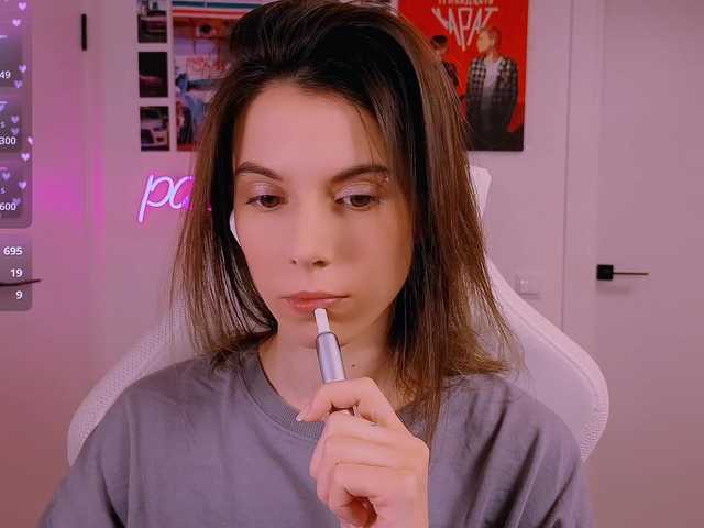 -naomisweet-'s BongaCams show and profile