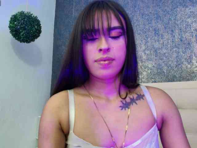Alondra__connor webcam