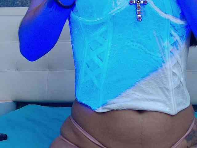 Alondra__connor webcam