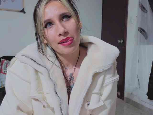 natalia-naugthy webcam