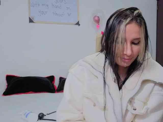 natalia-naugthy webcam