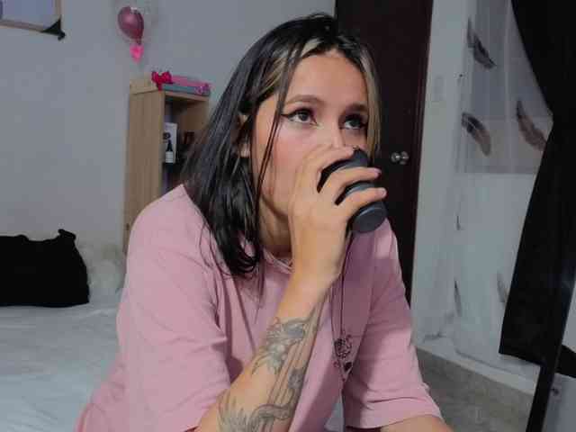 natalia-naugthy webcam