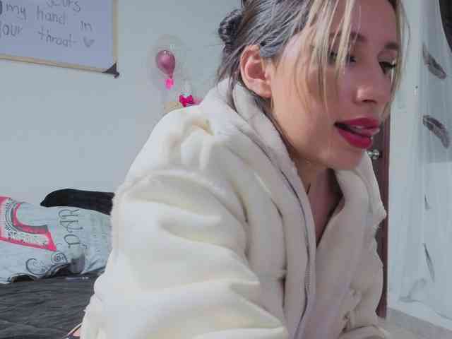 natalia-naugthy webcam