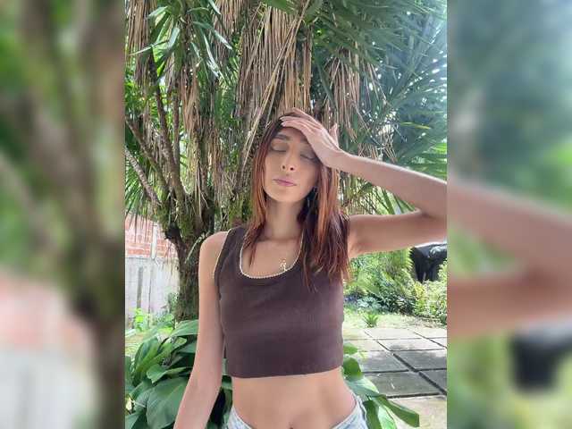 Megan-Holly's BongaCams show and profile