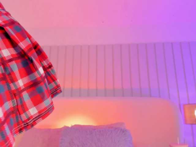 Megan-Holly's BongaCams show and profile