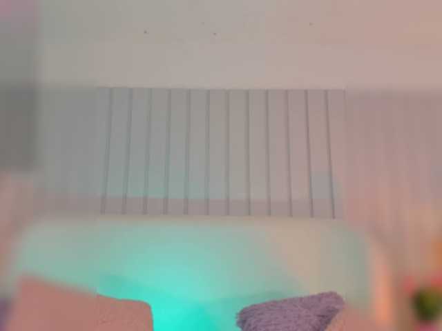 Megan-Holly's BongaCams show and profile