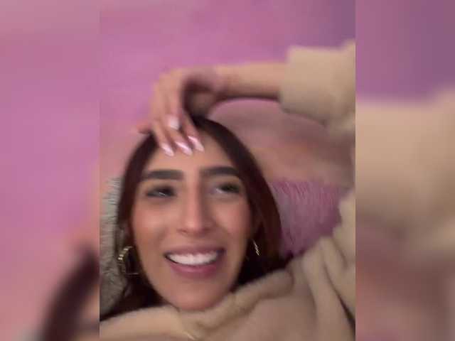 Megan-Holly's BongaCams show and profile