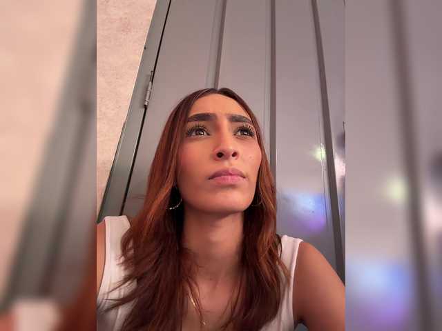 Megan-Holly's BongaCams show and profile