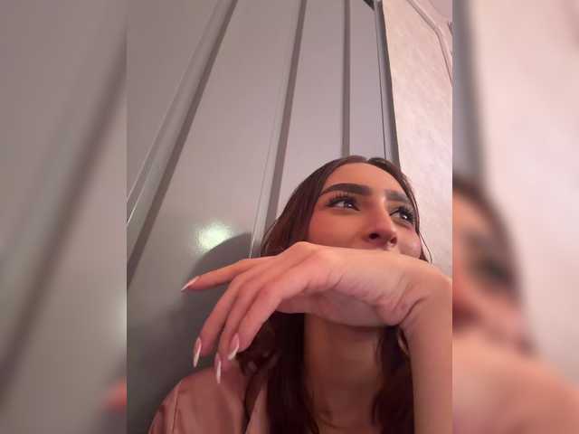 Megan-Holly's BongaCams show and profile