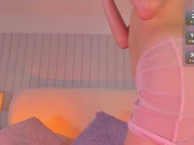 Megan-Holly's BongaCams show and profile