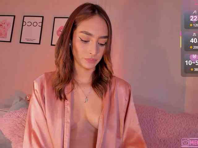 Megan-Holly webcam