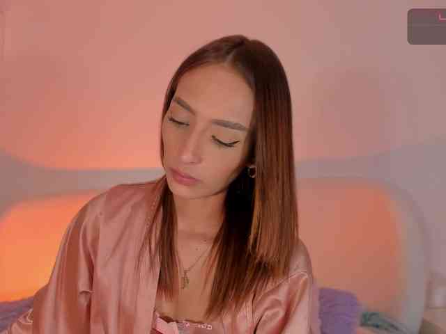 Megan-Holly Megan-Holly