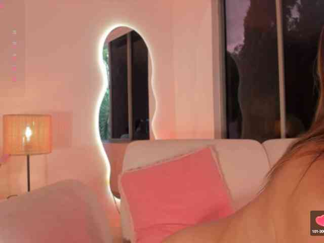 free adult chat Megan-Holly