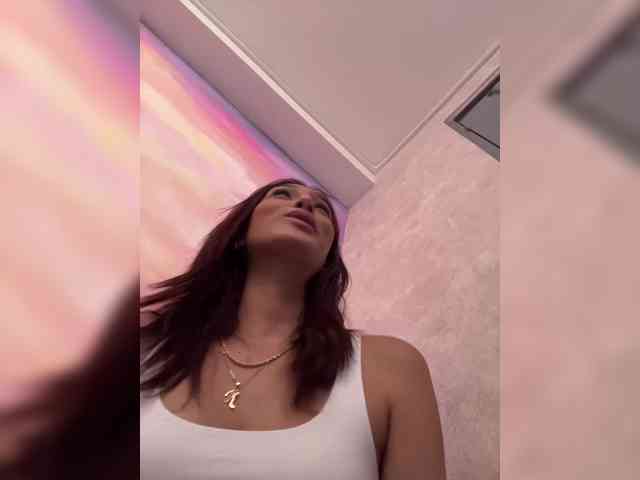 Megan-Holly webcam