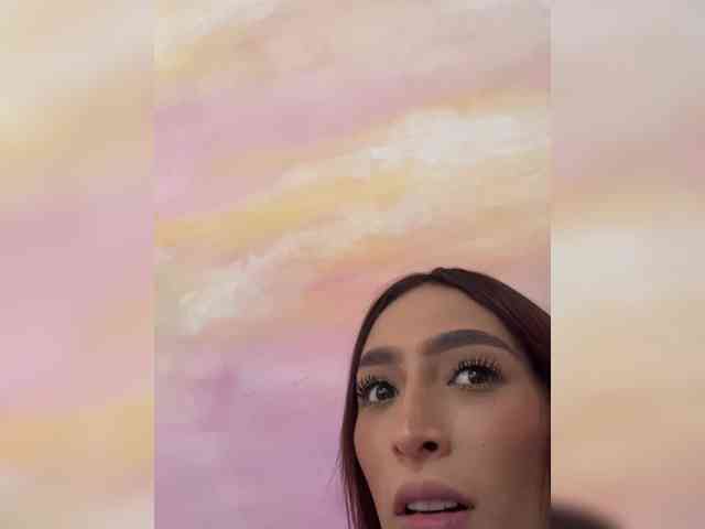 Megan-Holly webcam
