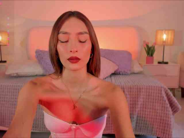 Megan-Holly webcam