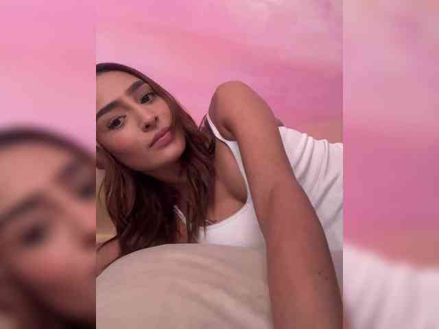 Megan-Holly webcam