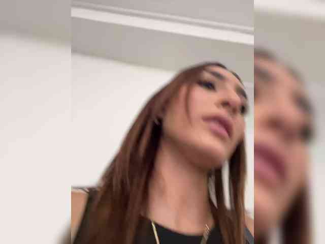 Megan-Holly webcam