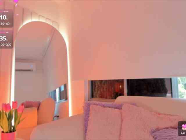 Megan-Holly Megan-Holly