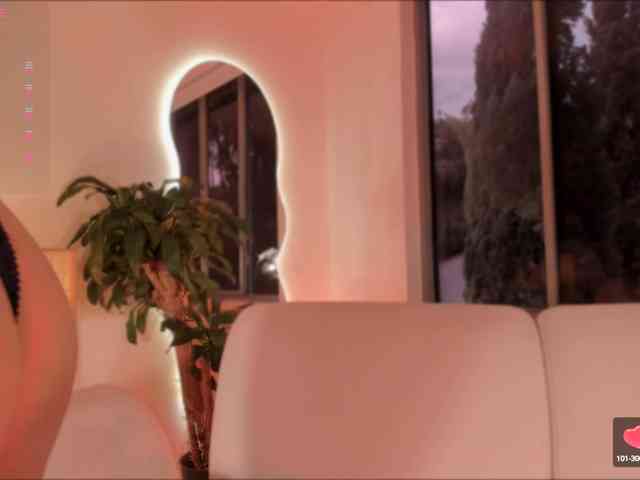 Megan-Holly webcam