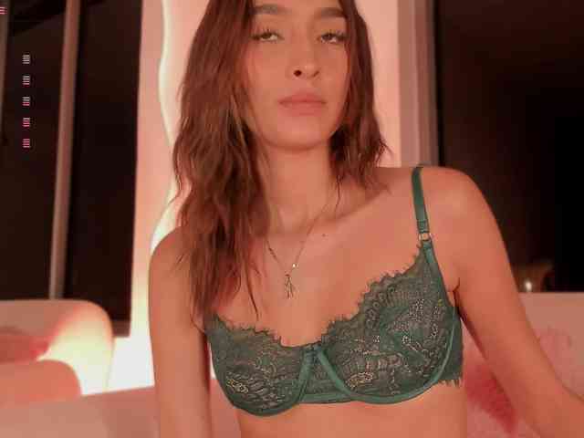 Megan-Holly webcam