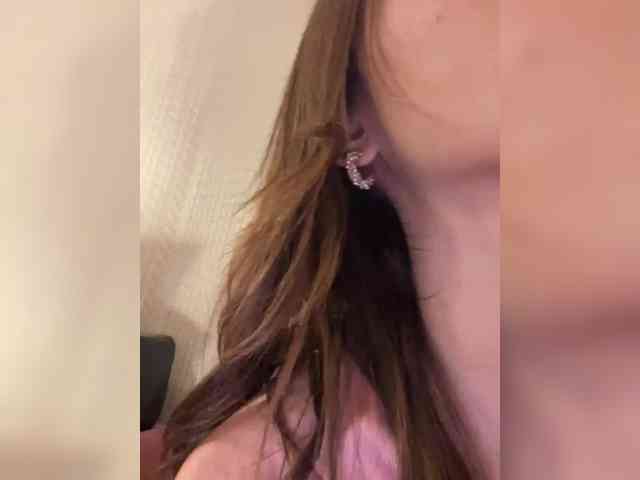 Megan-Holly webcam