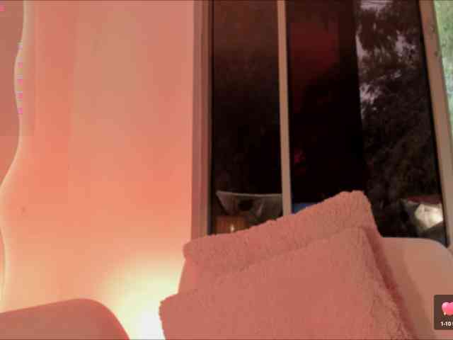 Megan-Holly webcam