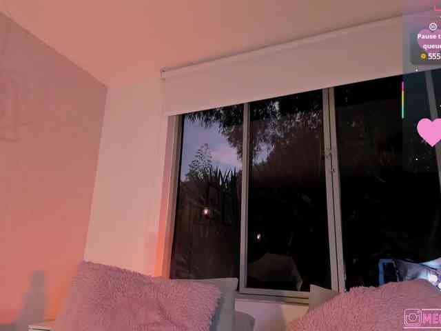 Megan-Holly webcam