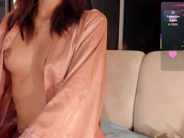 Megan-Holly webcam