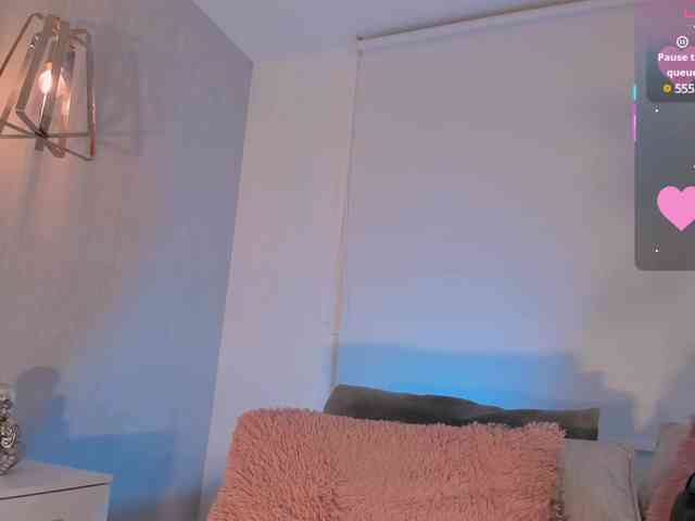 Megan-Holly webcam