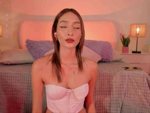 Megan-Holly webcam