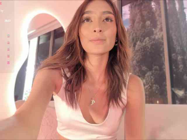 Megan-Holly webcam