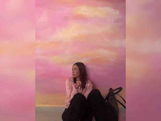 Megan-Holly Megan-Holly