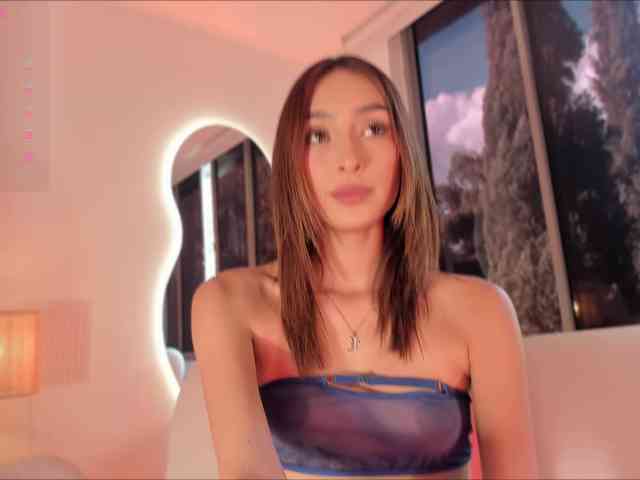 Megan-Holly webcam