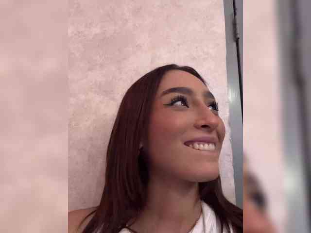 Megan-Holly webcam