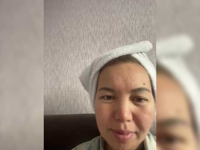 LynnMonica's BongaCams show and profile