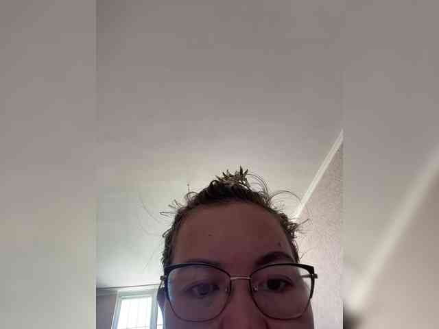 LynnMonica webcam