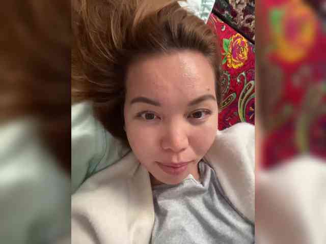 LynnMonica webcam