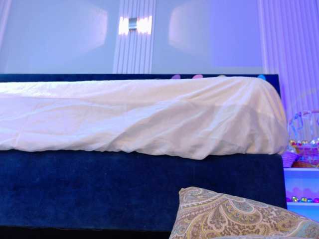 MollyyCruz's BongaCams show and profile