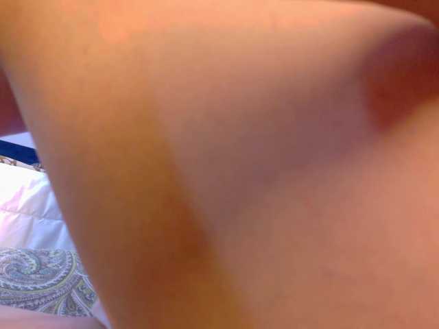 MollyyCruz's BongaCams show and profile