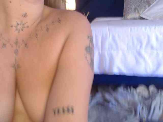 MollyyCruz webcam