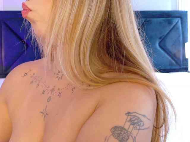 MollyyCruz webcam