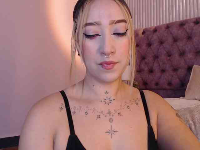 MollyyCruz webcam