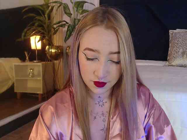MollyyCruz webcam