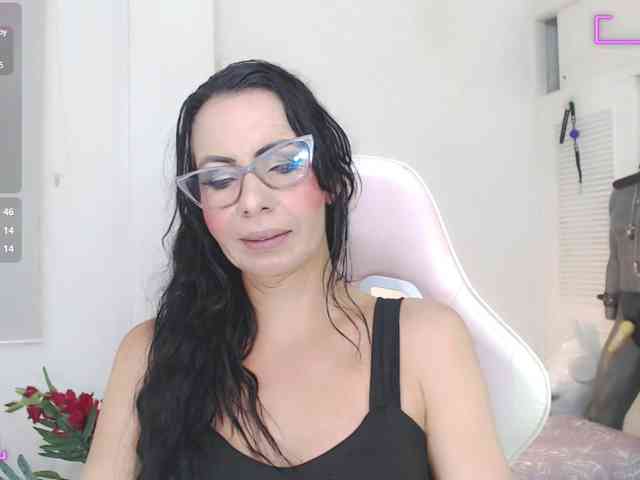 sasha-hot- webcam