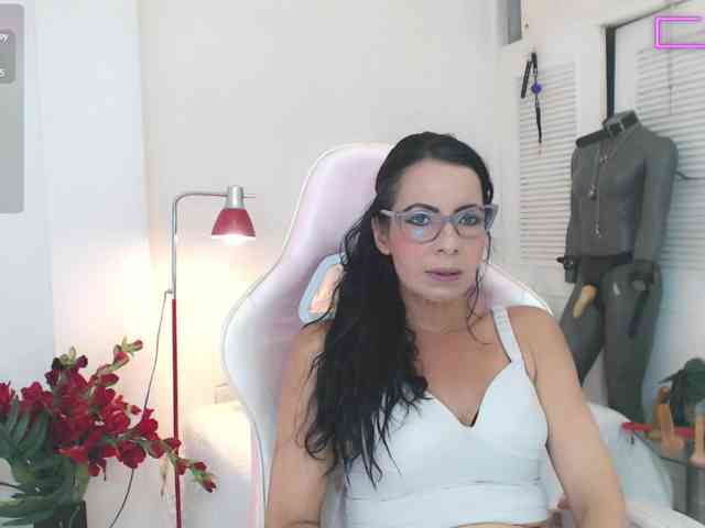 sasha-hot- webcam